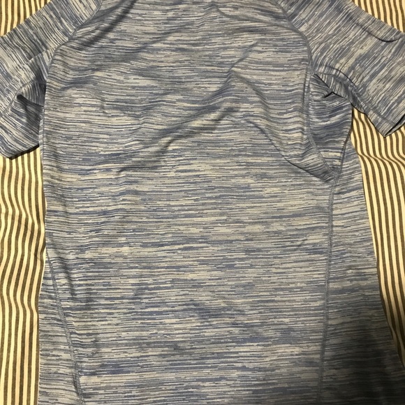 Men’s Nike dry fit shirt size S - Picture 3 of 3